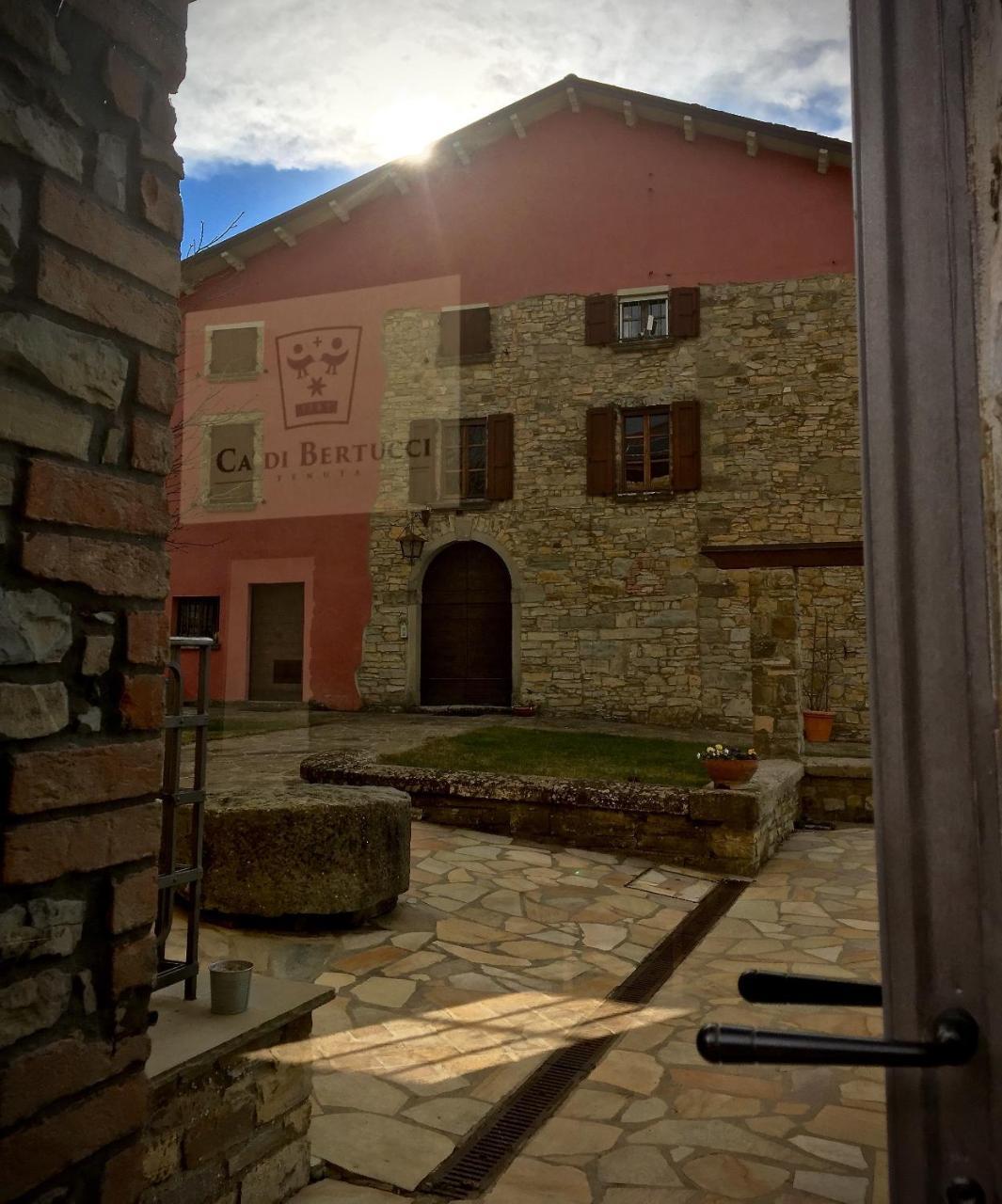 Tenuta Ca Di Bertucci Apartment Solignano Exterior photo